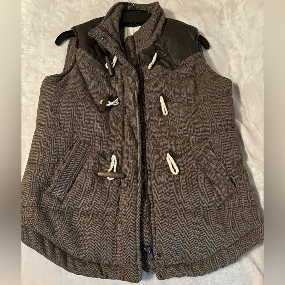 CI SONO WOMENS VEST LINED CURVED HEM BROWN WV03 BR